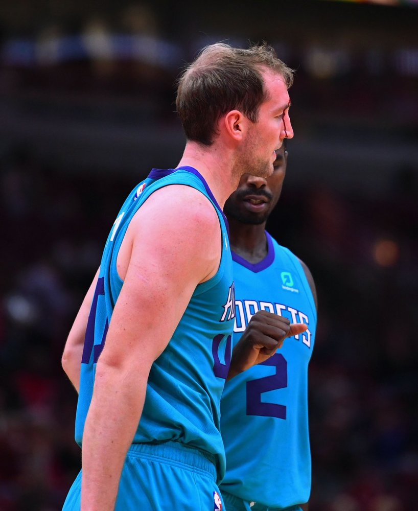 熊猫体育官网-关键时刻夏洛特黄蜂回应争议——中超节点到来,话题不断,细节决定成败的简单介绍